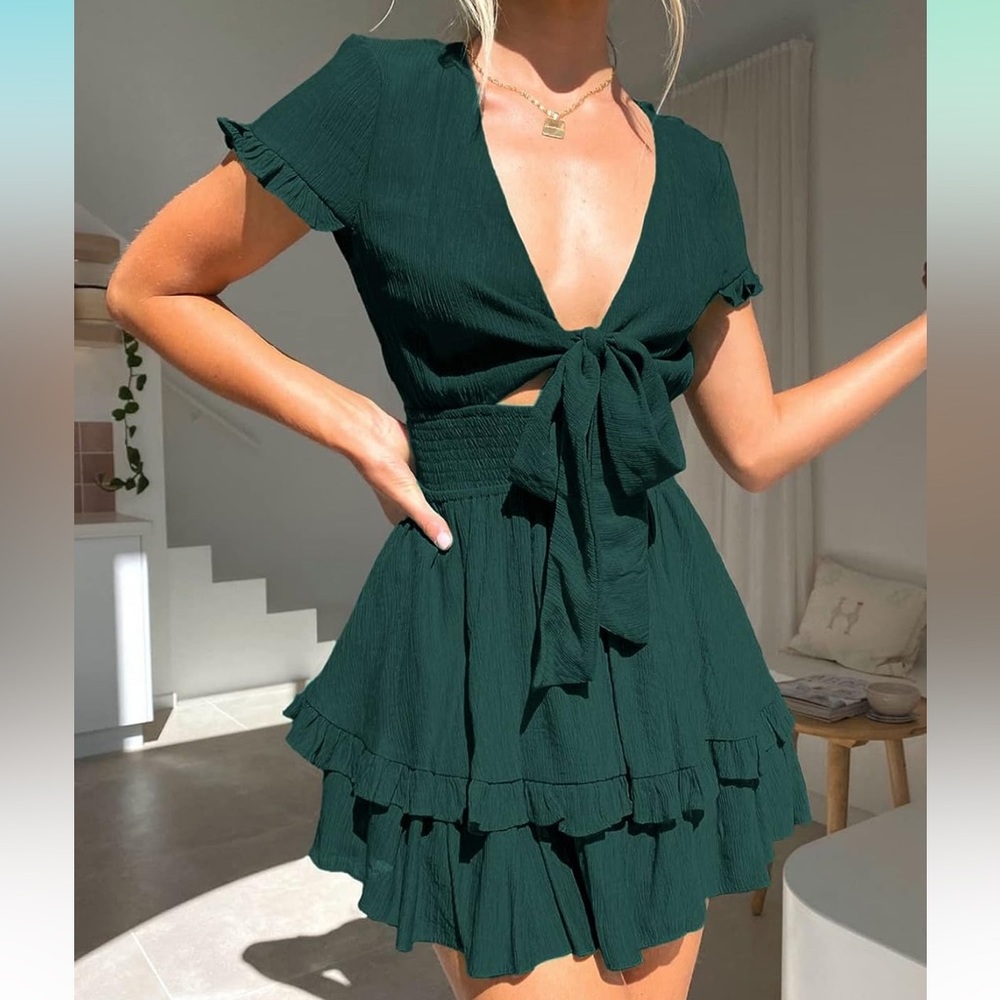 ACCEPTING OFFERS: NWOT Green summer swing mini dress with tie front